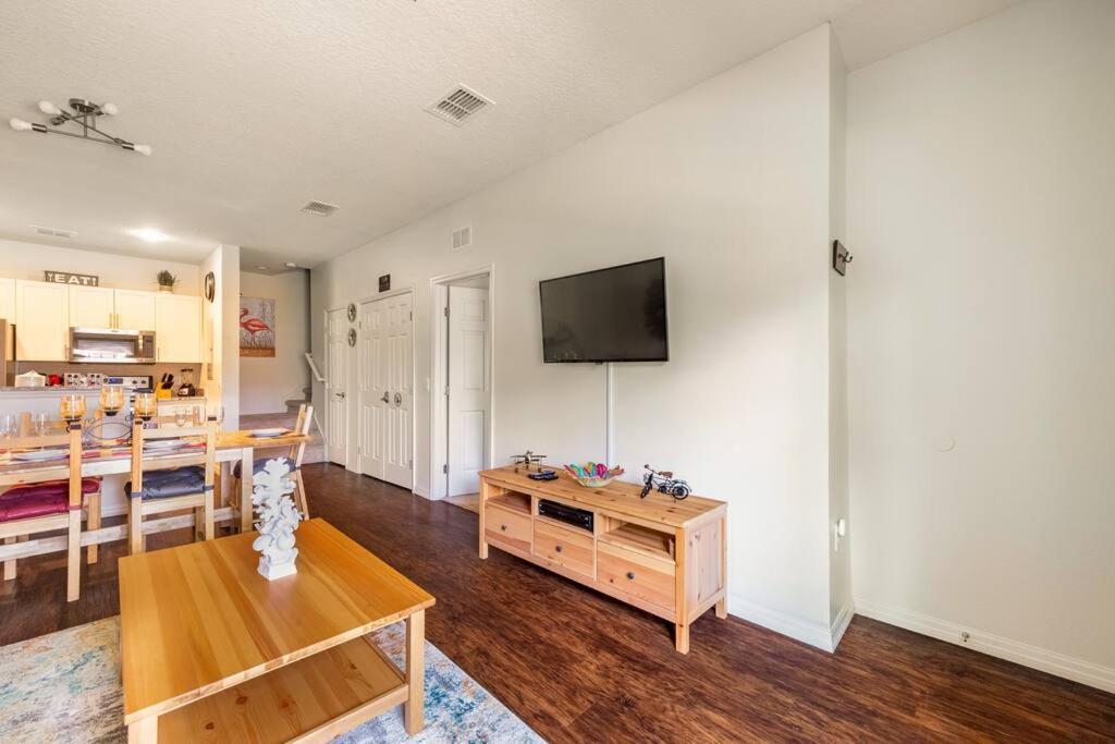 Super Comfy And Spacious 3 Bedroom 10 Minutes From Disney, With Major Shopping 4 Minutes Away Kissimmee Exterior foto